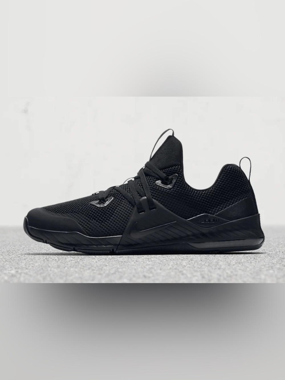 Nike All-Black Low Top Athletic Shoe size 13
